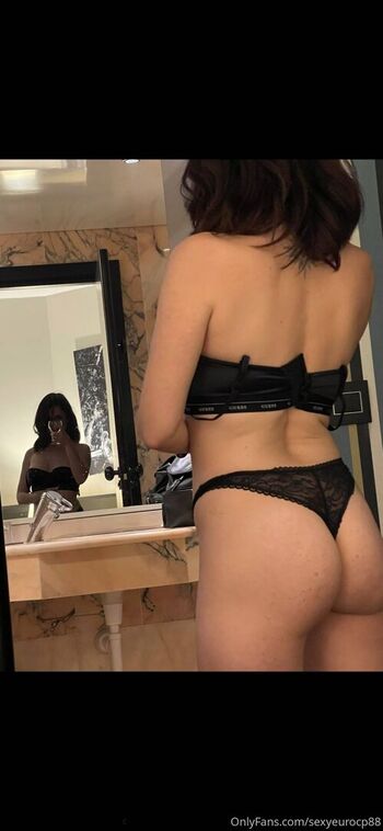 sexyhotwife4fans