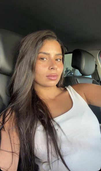 Shahinez Madih Leaked Nude OnlyFans (Photo 21)