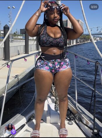 Shakira Patilla