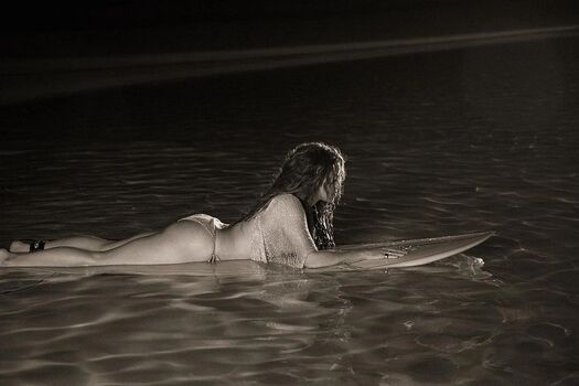 Shakira Leaked Nude OnlyFans (Photo 262)