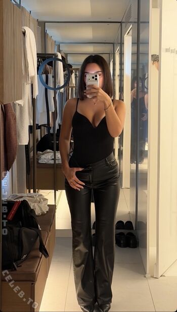 shakiravv Leaked Nude OnlyFans (Photo 5)