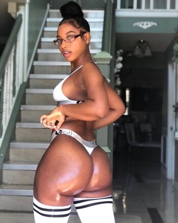 Shamayne G Leaked Nude OnlyFans (Photo 2)