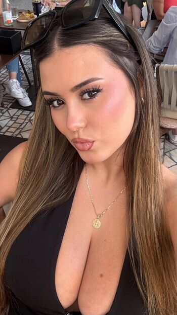 Shantall Calore Fernandez