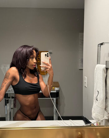 Shapedbylondon Leaked Nude OnlyFans (Photo 1)