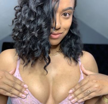 Sharese Leaked Nude OnlyFans (Photo 3)
