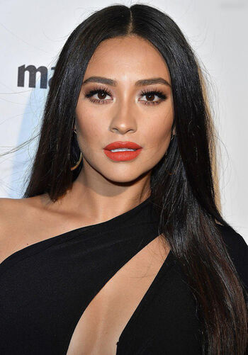Shay Mitchell
