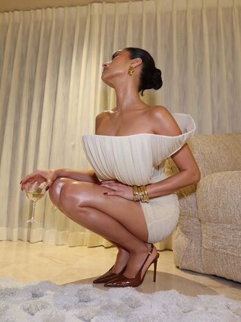 Shay Mitchell Leaked Nude OnlyFans (Photo 206)