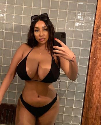 ShayLiving