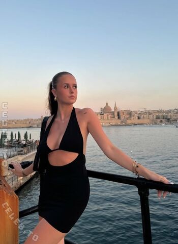 Sheila Gradascevic Leaked Nude OnlyFans (Photo 25)