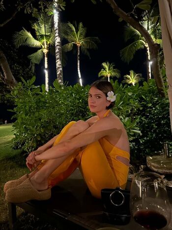 Shelley Hennig