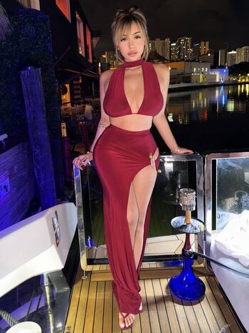 shelseeparlin Leaked Nude OnlyFans (Photo 6)