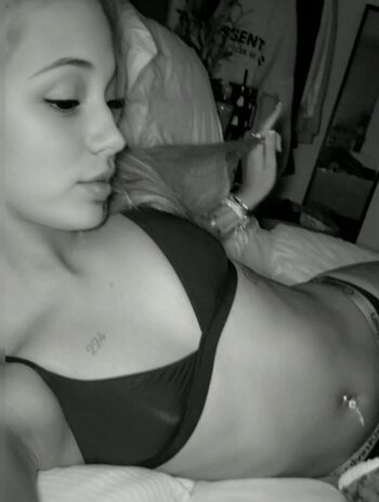Shesbabyyrosie