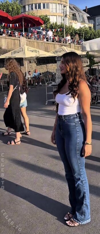 Shila Rasaei Leaked Nude OnlyFans (Photo 3)