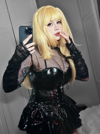 Shini Waifu