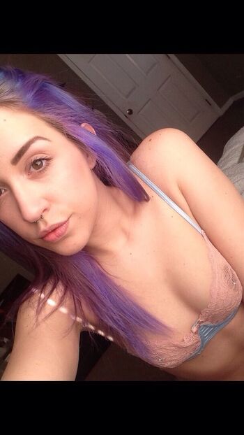 Show Your Girlfriend