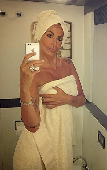 Simona Salvemini Leaked Nude OnlyFans (Photo 26)