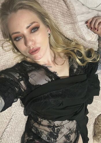 Sinead Bales Leaked Nude OnlyFans (Photo 21)