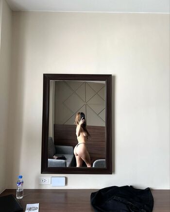 Siobe Lim Leaked Nude OnlyFans (Photo 2)