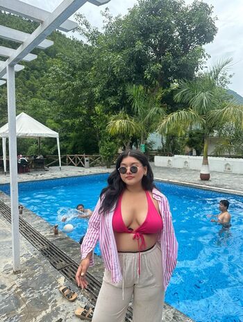 Siona magar Leaked Nude OnlyFans (Photo 8)