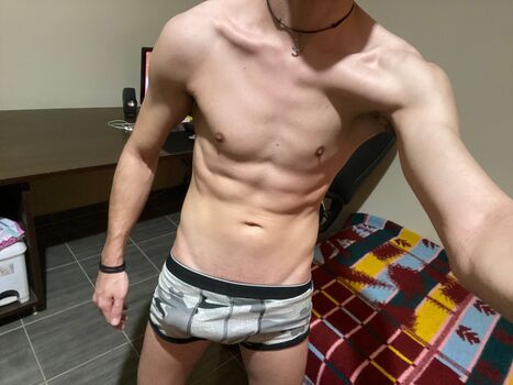 slimboygr Leaked Nude OnlyFans (Photo 8)