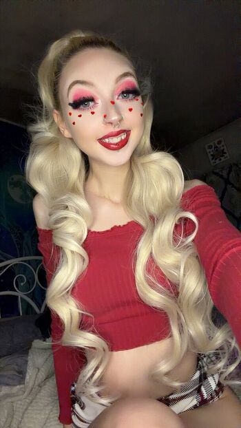 Smokin_Blondie
