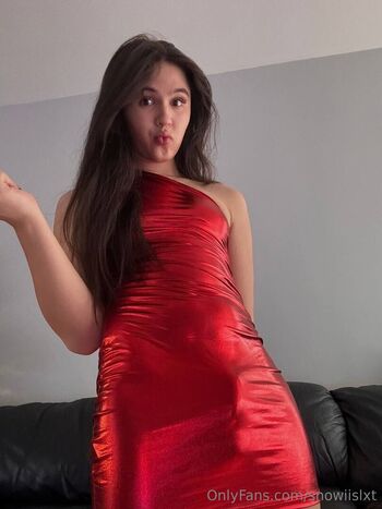 snowiislxt Leaked Nude OnlyFans (Photo 4)