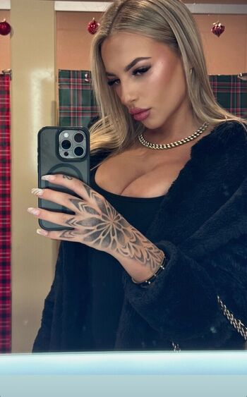 Sofia Iaderosa Leaked Nude OnlyFans (Photo 1)