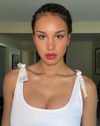 Sofia Wylie