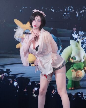 Song Ju A