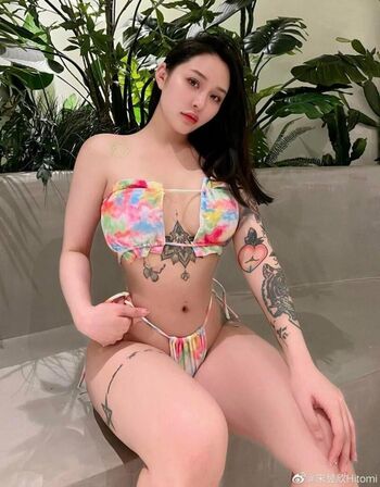 Song Yuxin Hitomi Leaked Nude OnlyFans (Photo 20)