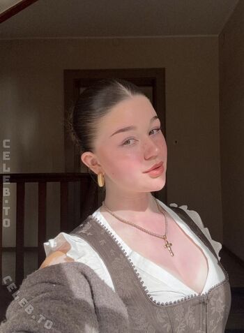 Sophia Elena Leaked Nude OnlyFans (Photo 2)