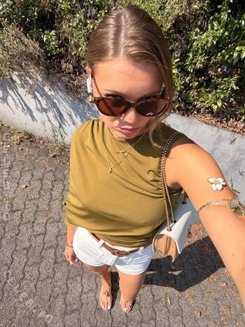 SophiaWestend Leaked Nude OnlyFans (Photo 6)