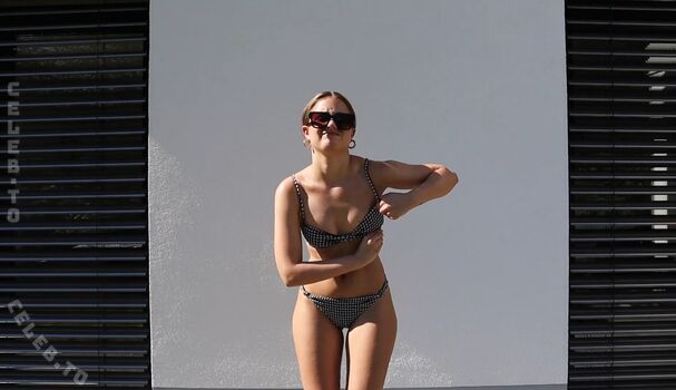 Sophie Breuer Leaked Nude OnlyFans (Photo 2)