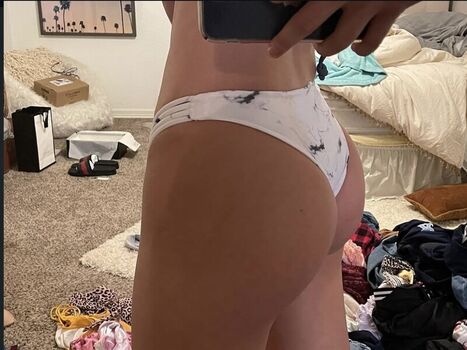 Sophie Ocampo Leaked Nude OnlyFans (Photo 5)