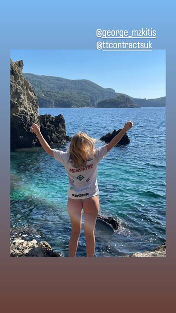 Sophie Pettifer Leaked Nude OnlyFans (Photo 10)
