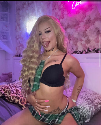 Sophioosh Leaked Nude OnlyFans (Photo 2)