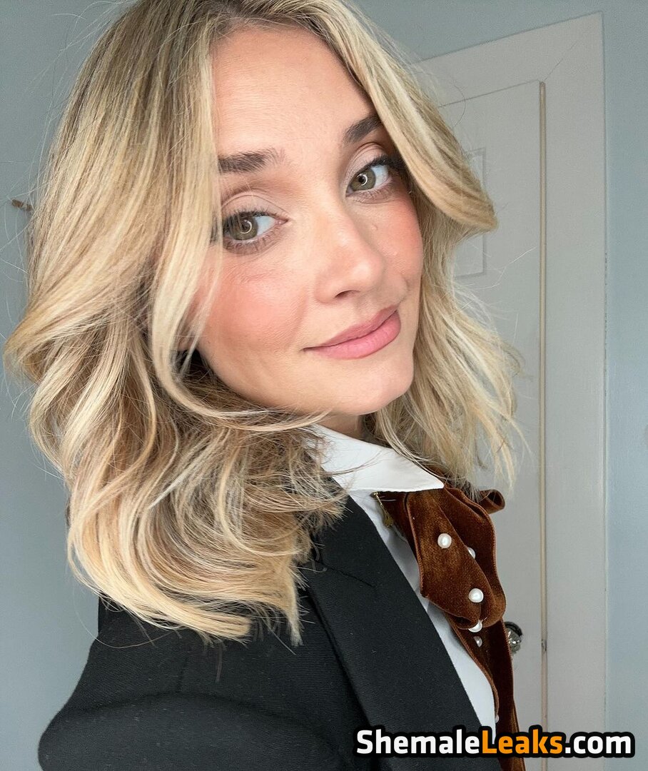 Spencer Grammer / spencergrammer Leaked Nude OnlyFans (Photo 12