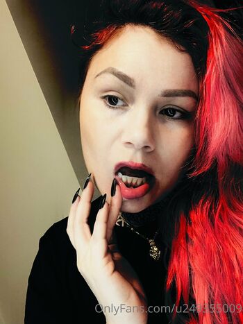 split.girl Leaked Nude OnlyFans (Photo 7)