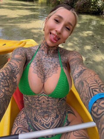 Split_tongue_bri Leaked Nude OnlyFans (Photo 1)