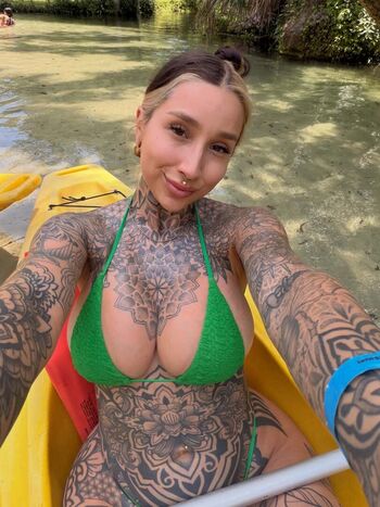Split_tongue_bri Leaked Nude OnlyFans (Photo 3)