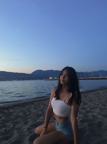 Spring Ma Leaked Nude OnlyFans (Photo 11)