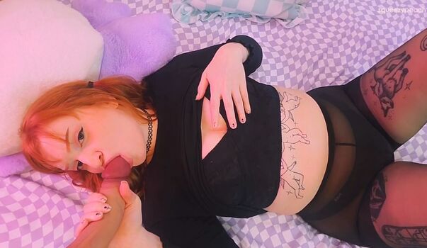 squeezypeach Leaked Nude OnlyFans (Photo 4)