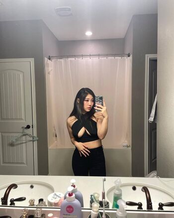 Starriebun Leaked Nude OnlyFans (Photo 4)