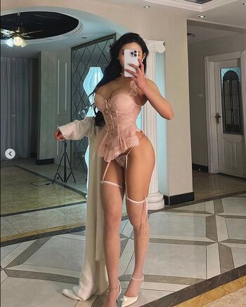 Stella Xu Leaked Nude OnlyFans (Photo 9)