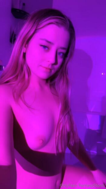 storm_fantasy Leaked Nude OnlyFans (Photo 2)