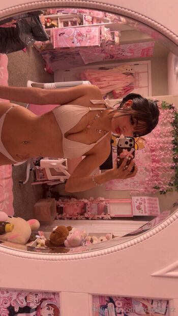 strawbarizz Leaked Nude OnlyFans (Photo 47)