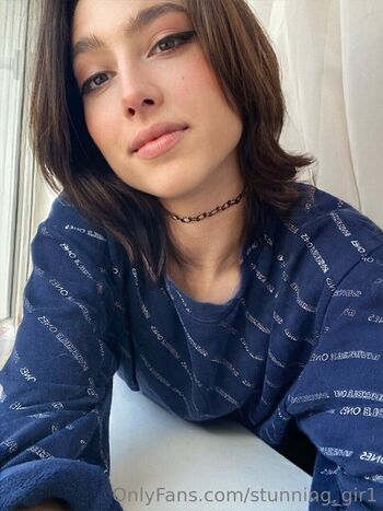 stunning_gir1