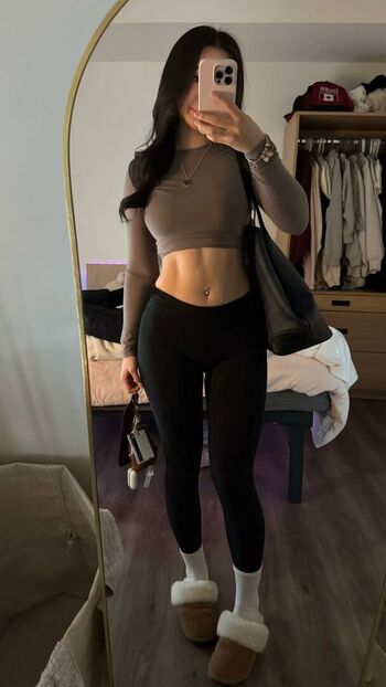 Sua Lee Leaked Nude OnlyFans (Photo 2)