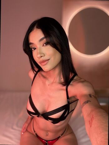 succubusskyee Leaked Nude OnlyFans (Photo 18)
