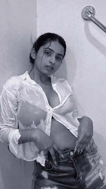 Suhana Khan Leaked Nude OnlyFans (Photo 111)